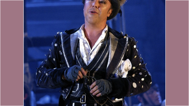 Joseph Merrick dit Elephant Man with Opera de Nice;
Robert Breault as Tom Norman Joseph Merrick dit Elephant Man - Opera de Nice