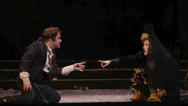 Carmen - New York City Opera;
Robert Breault as Don Jose, Kate Aldrich as Carmen Carmen New York City Opera