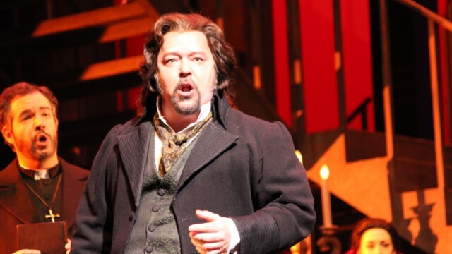 Robert Breault as Edgardo, Giles Tompkins as Bide the Bent.
Photo Credit to Patsy Tomkins Robert Breault in Lucia di Lammermoor Edmonton Opera;